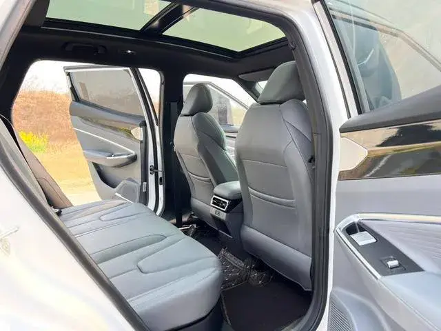 GEELY BOYUE COOL 2025