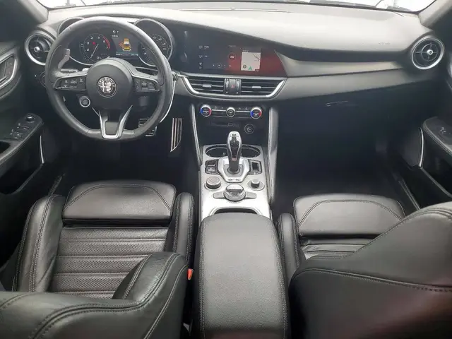 ALFA ROMEO GIULIA TI 2023