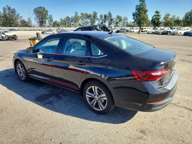 VOLKSWAGEN JETTA 2024