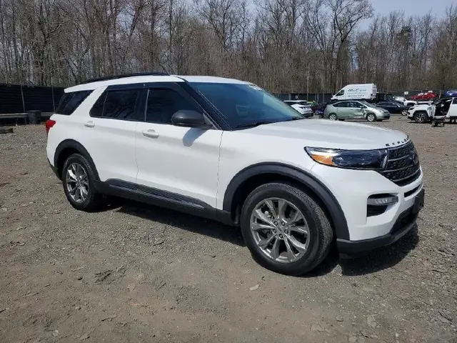 FORD EXPLORER XLT 2022