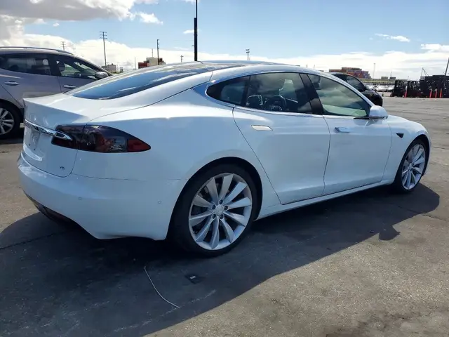 TESLA MODEL S 75D 2017
