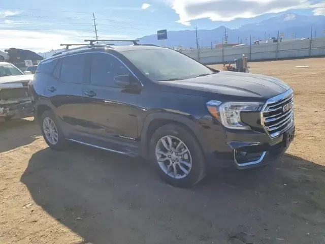 GMC TERRAIN SLT 2024