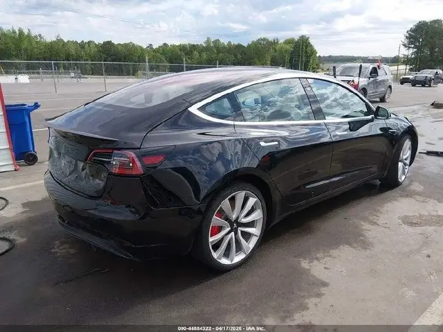 TESLA MODEL 3 LONG RANGE/PERFORMANCE 2018