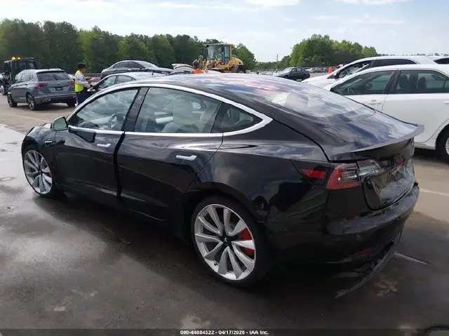 TESLA MODEL 3 LONG RANGE/PERFORMANCE 2018