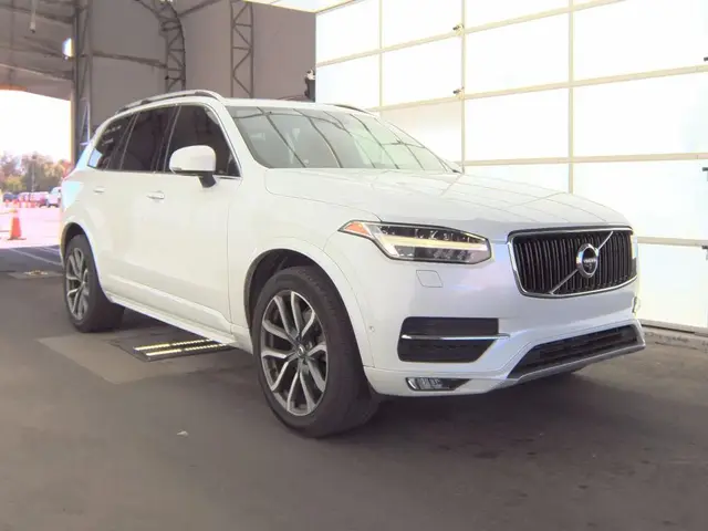 VOLVO XC90 T6 MOMENTUM 7-PASSENGER 2018