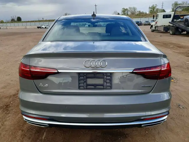 AUDI A4 ПОЛНЫЙ ПРИВОД) 2023