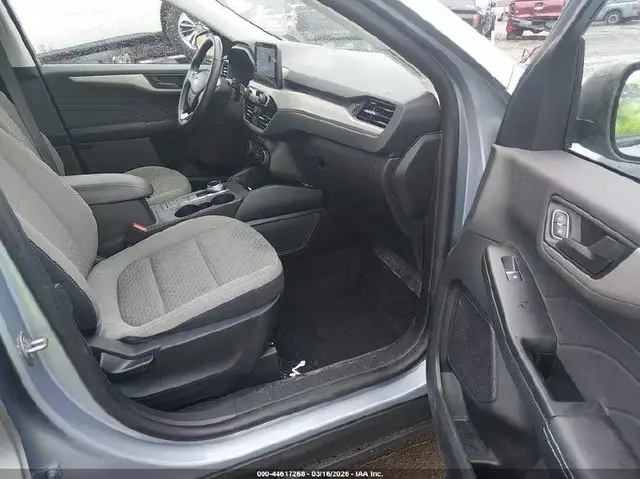 FORD ESCAPE SE 2022
