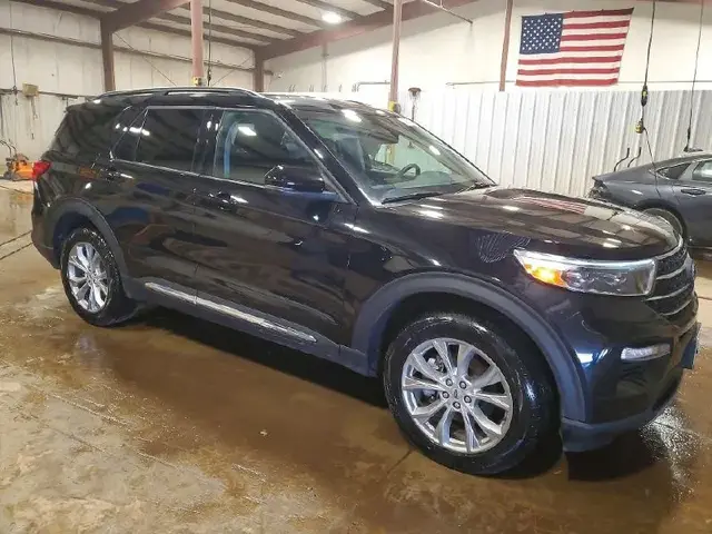 FORD EXPLORER XLT 2024