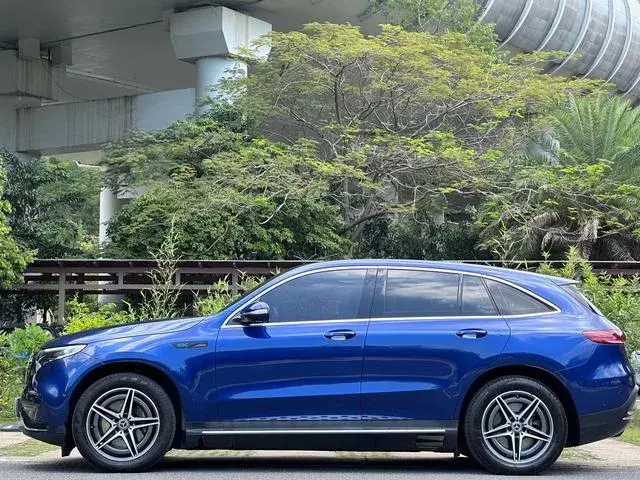 MERCEDES-BENZ EQC 400 4MATIC 2020