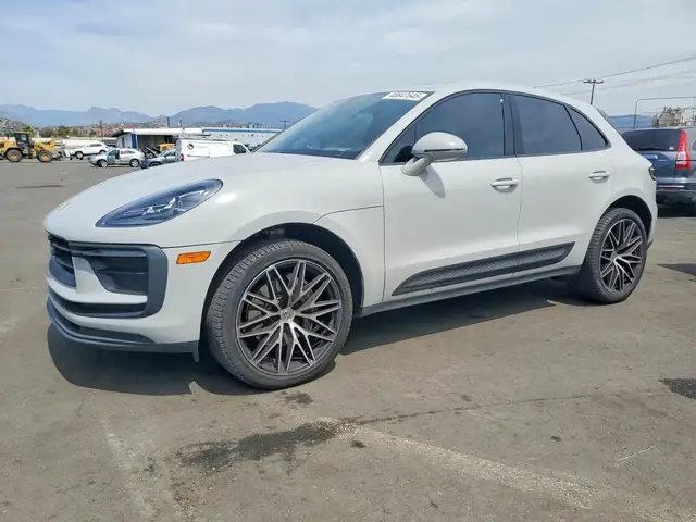 PORSCHE MACAN BASE 2023