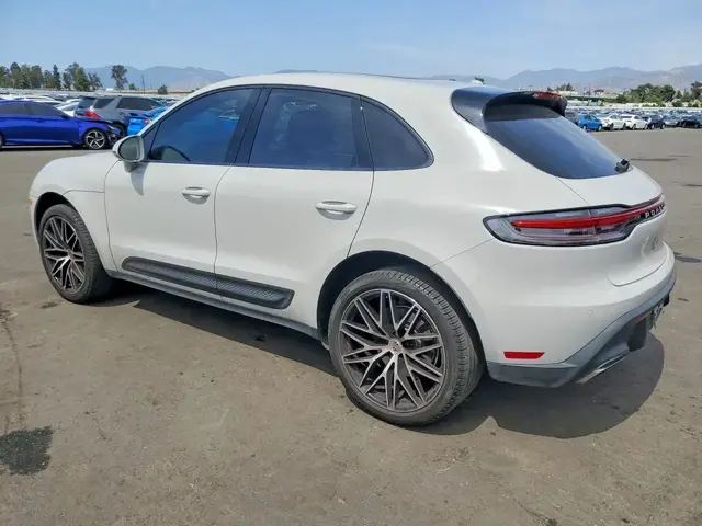 PORSCHE MACAN BASE 2023