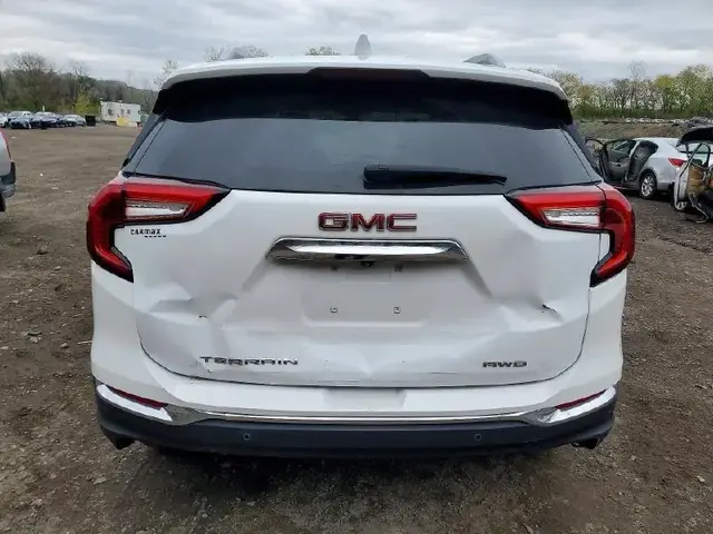 GMC TERRAIN SLT 2023