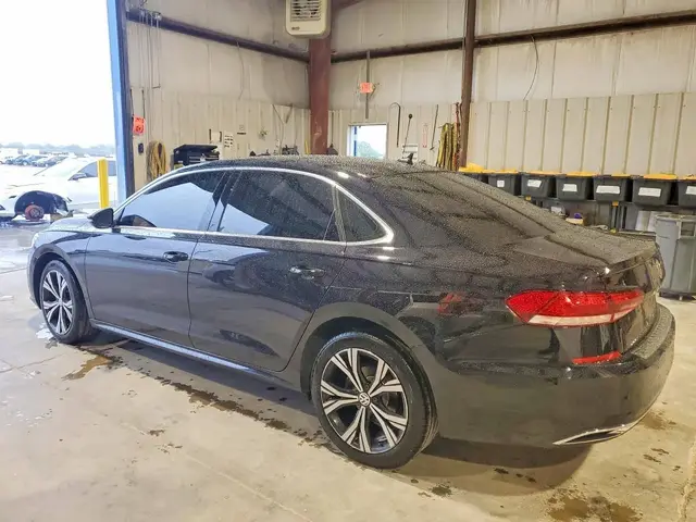 VOLKSWAGEN PASSAT SE 2022