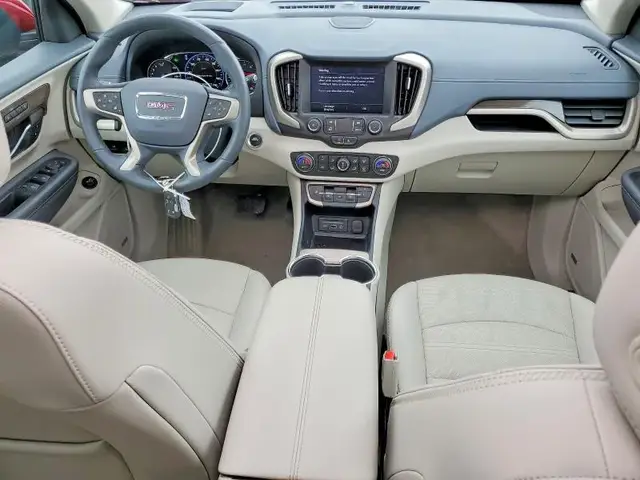 GMC TERRAIN КОТОРЫЙ МОМЕНТАЛЬНО ПРИКОВЫВАЕТ К СЕБЕ ВЗГЛЯДЫ НА ДОРОГЕ 2023
