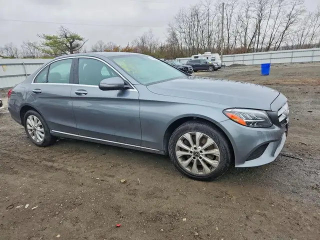 MERCEDES-BENZ C300 2019
