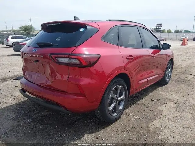 FORD ESCAPE ST-LINE 2023