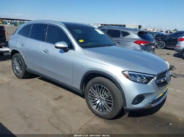 MERCEDES-BENZ GLC 300 SUV 2 2023