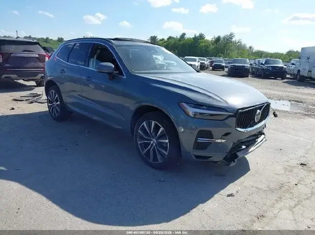 VOLVO XC60 B5 MOMENTUM 2022