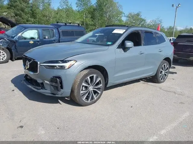 VOLVO XC60 B5 MOMENTUM 2022