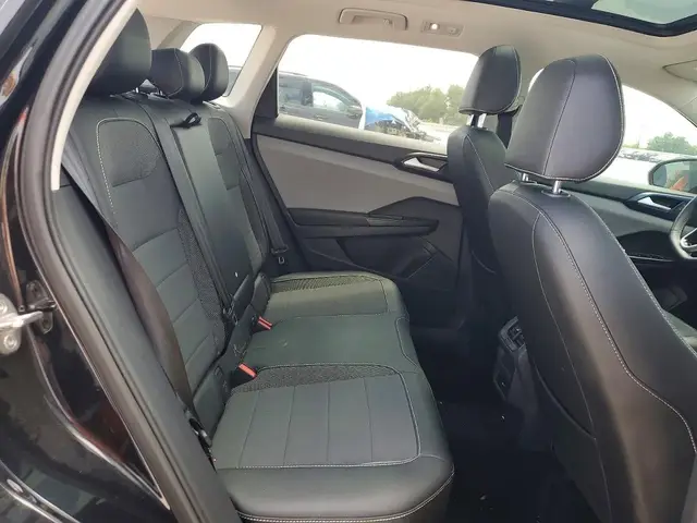 VOLKSWAGEN TAOS SE 2023