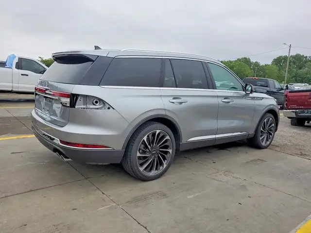 LINCOLN AVIATOR RESERVE 2023