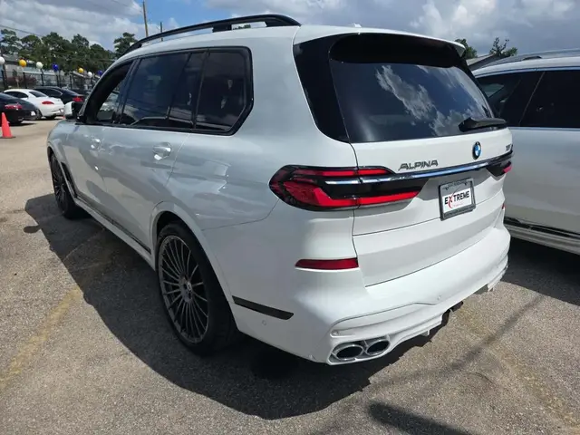 BMW X7 СОЗДАННЫЙ ДЛЯ ТЕХ 2024