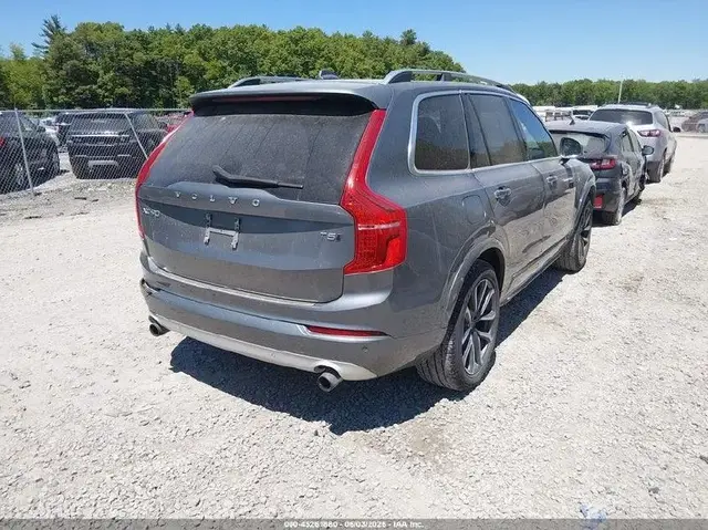 VOLVO XC90 T5 MOMENTUM 2018