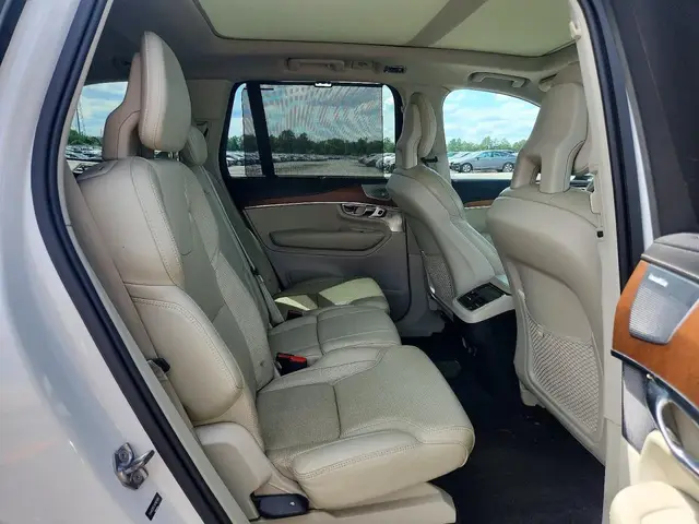 VOLVO XC90 INSCRIPTION ЭТО ПРЕМИАЛЬНЫЕ МАТЕРИАЛЫ И ПОЛНЫЙ ФАРШ 2017