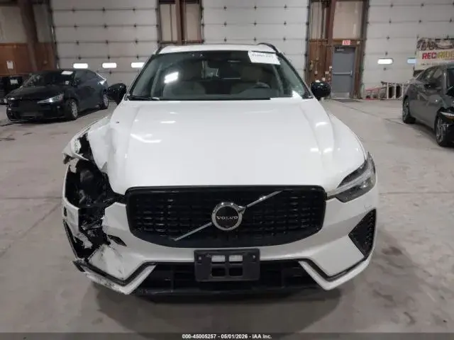 VOLVO XC60 RECHARGE PLUG-IN HYBRID 2024