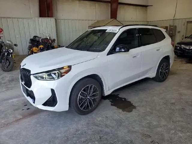 BMW X1 ПОЛНЫЙ ПРИВОД 2023
