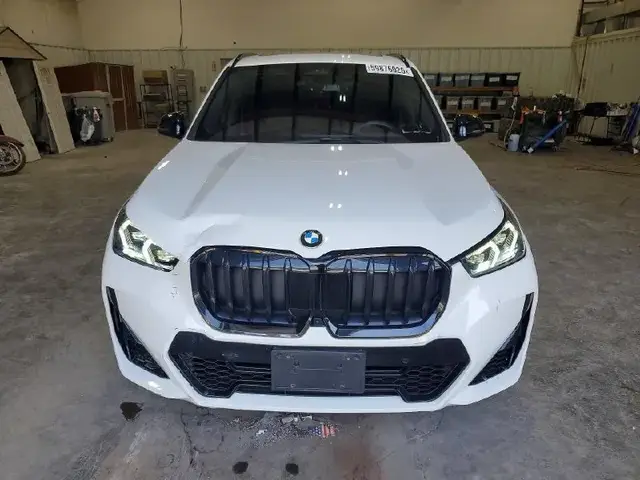 BMW X1 ПОЛНЫЙ ПРИВОД 2023