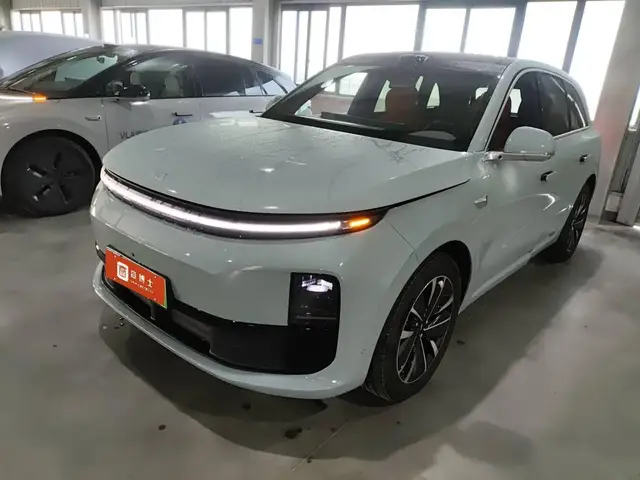 LI AUTO AD MAX 2025