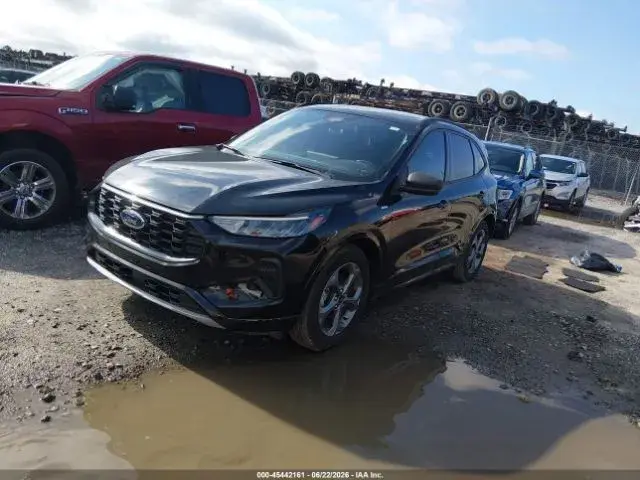 FORD ESCAPE 1.5Л 2023