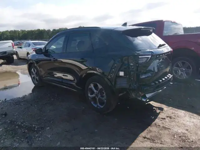 FORD ESCAPE 1.5Л 2023