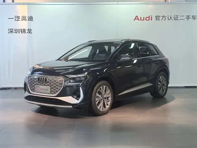 AUDI Q4 E-TRON 2024