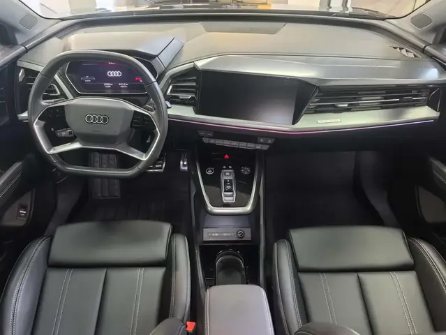 AUDI Q4 E-TRON 2024