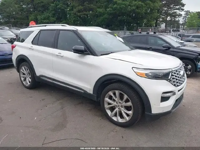 FORD EXPLORER PLATINUM 2022