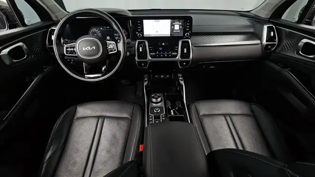 KIA SORENTO NOBLESSE ТОПОВОЕ ИСПОЛНЕНИЕ С ПРЕМИАЛЬНЫМИ МАТЕРИАЛАМИ ОТДЕЛКИ И РАСШИРЕННЫМ ФУНКЦИОНАЛОМ 2022