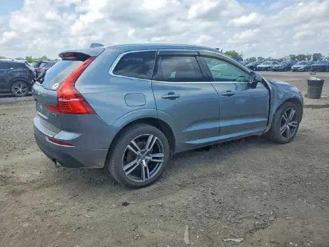 VOLVO XC60 T5 MOMENTUM 2021