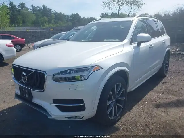 VOLVO XC90 T6 MOMENTUM 2017