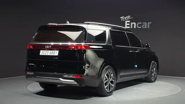 KIA CARNIVAL IV NOBLESSE ТОПОВЫЙ УРОВЕНЬ КОМФОРТА СОВРЕМЕННЫЕ АССИСТЕНТЫ И ПРЕМИУМ-МАТЕРИАЛЫ 2022