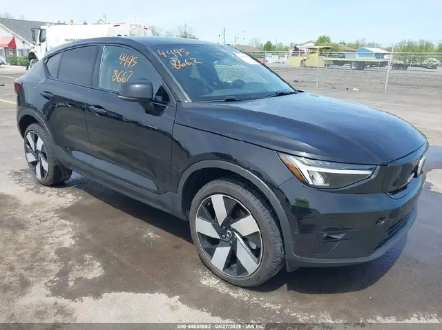 VOLVO XC40 RECHARGE PURE ELECTRIC 2024