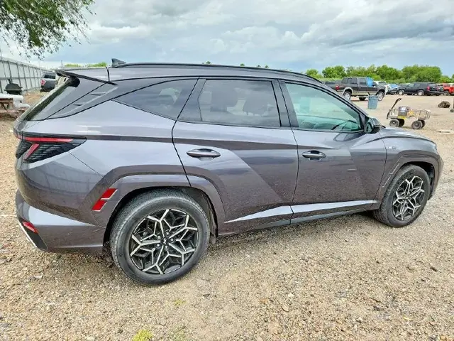 HYUNDAI TUCSON 2023