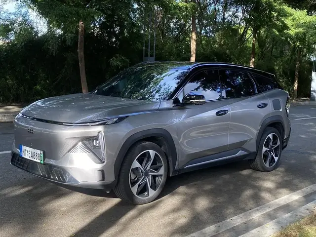 GEELY L7 2023