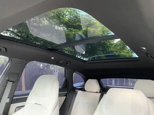 GEELY L7 2023