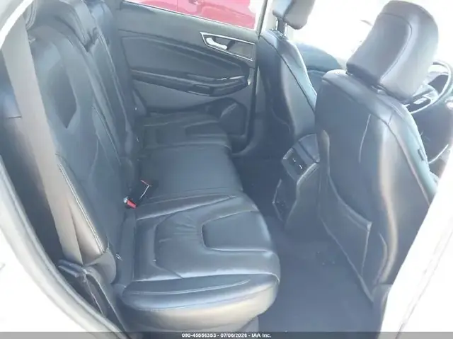 FORD EDGE TITANIUM 2022