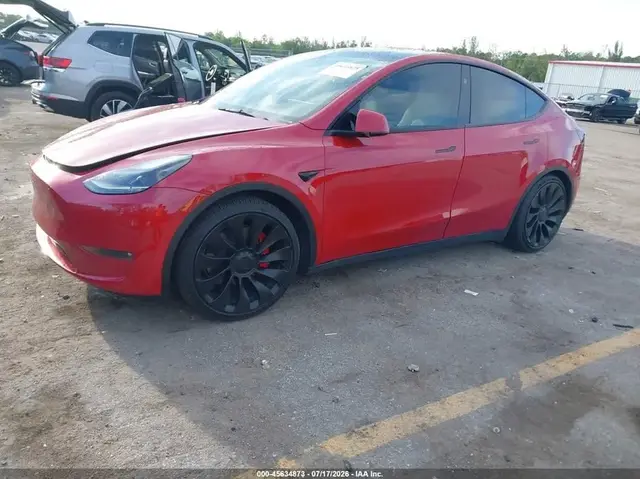 TESLA MODEL Y PERFORMANCE 2023