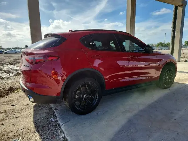 ALFA ROMEO STELVIO SPORT 2021