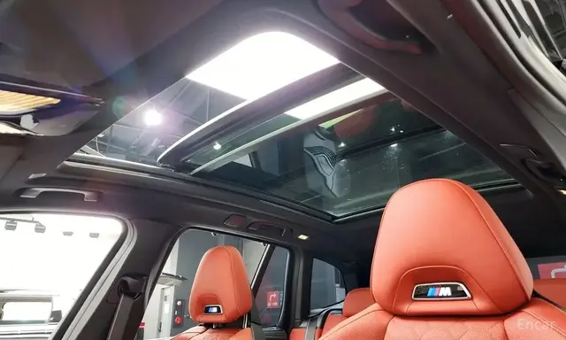 BMW X3 ШИКАРНЫЙ ЯРКО-РЫЖИЙ КОЖАНЫЙ САЛОН M-СПОРТИВНЫЕ КОВШИ КОВАНЫЕ M-ДИСКИ СПОРТИВНЫЙ ВЫХЛОП M SPORT ПАНОР 2023
