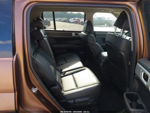HYUNDAI SANTA FE LIMITED (ПРЕМИАЛЬНЫЙ САЛОН ПАНОРАМНАЯ КРЫША ТОПОВАЯ АКУСТИКА ПОЛНЫЙ ПАКЕТ ЭЛЕКТРОННЫХ АССИСТЕНТОВ) 2024